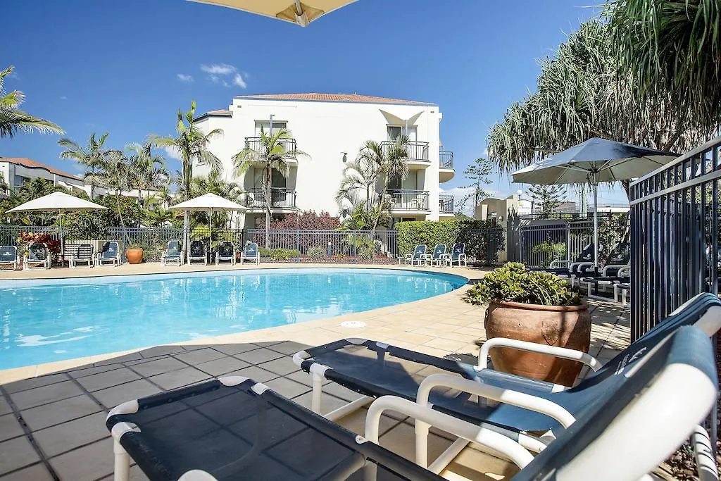 Golden Riviera Absolute Beachfront Resort Gold Coast 4*,