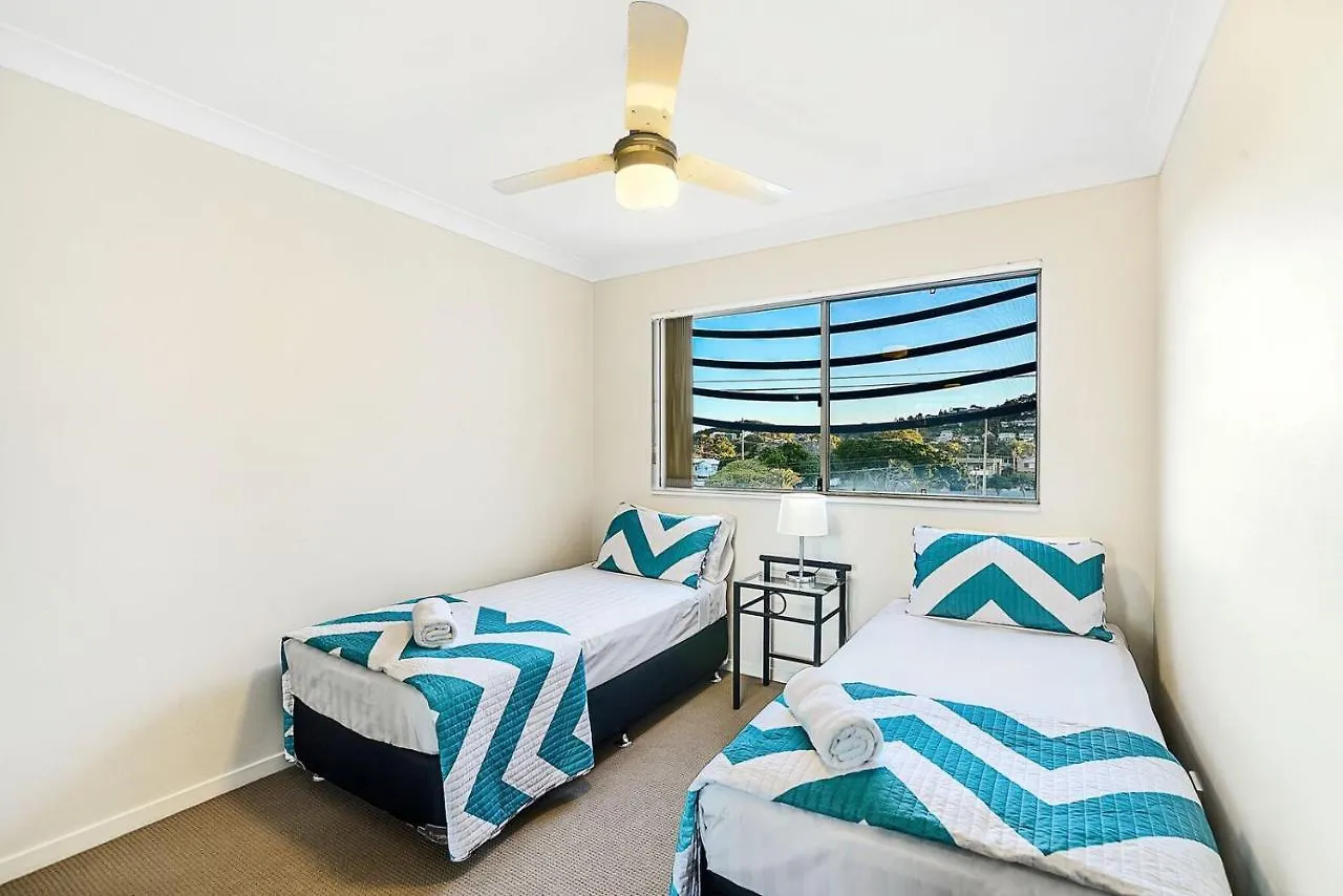 Golden Riviera Absolute Beachfront Resort Gold Coast Australia