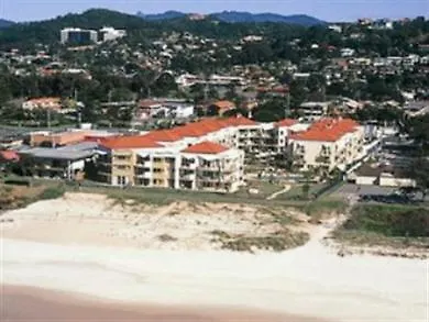Golden Riviera Absolute Beachfront Resort Gold Coast